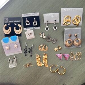 29 Sets of Vintage Earrings (costume jewelry)